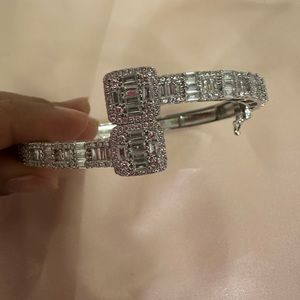 heart-shaped ZC baguette